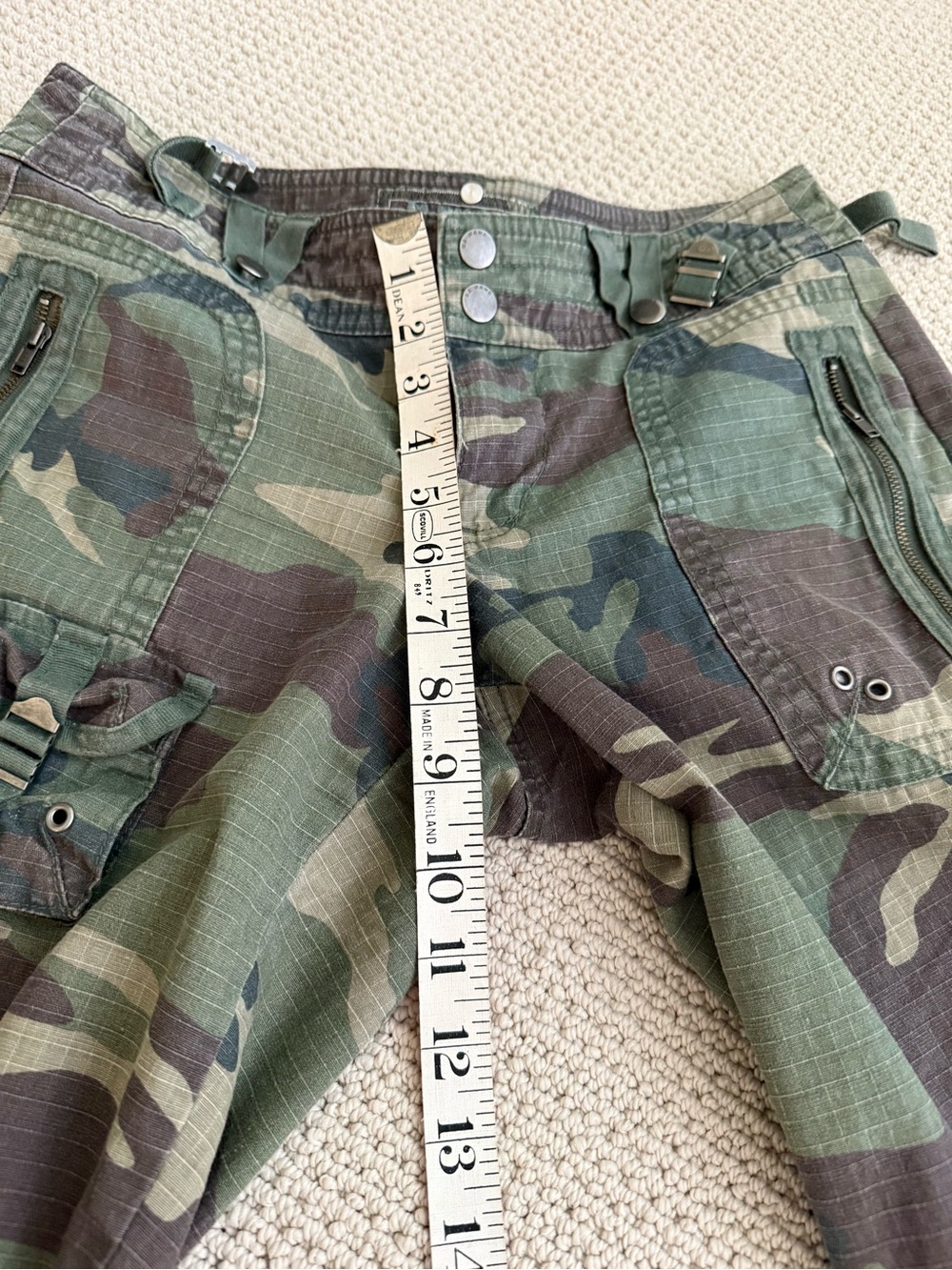 DA-NANG women’s Camo Cargo Shorts - Green Woodland - Picture 6 of 7